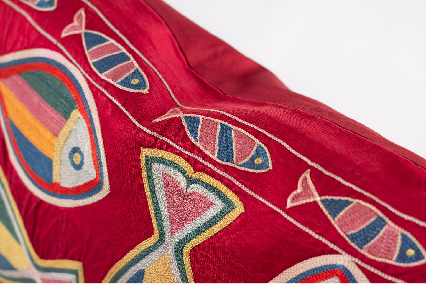 Smyrna Suzani Cushion Cover