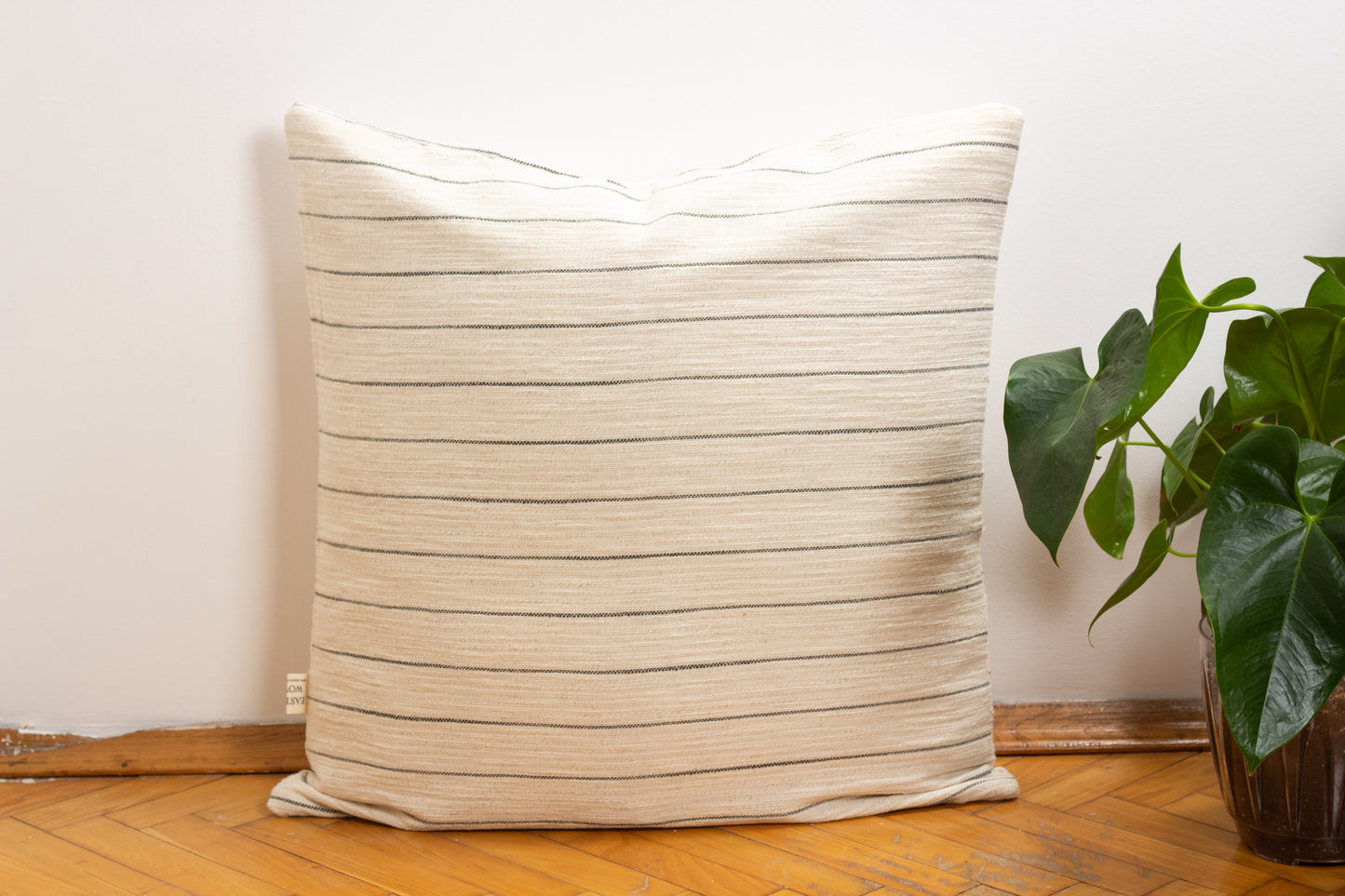 Ahlat Cushion Cover