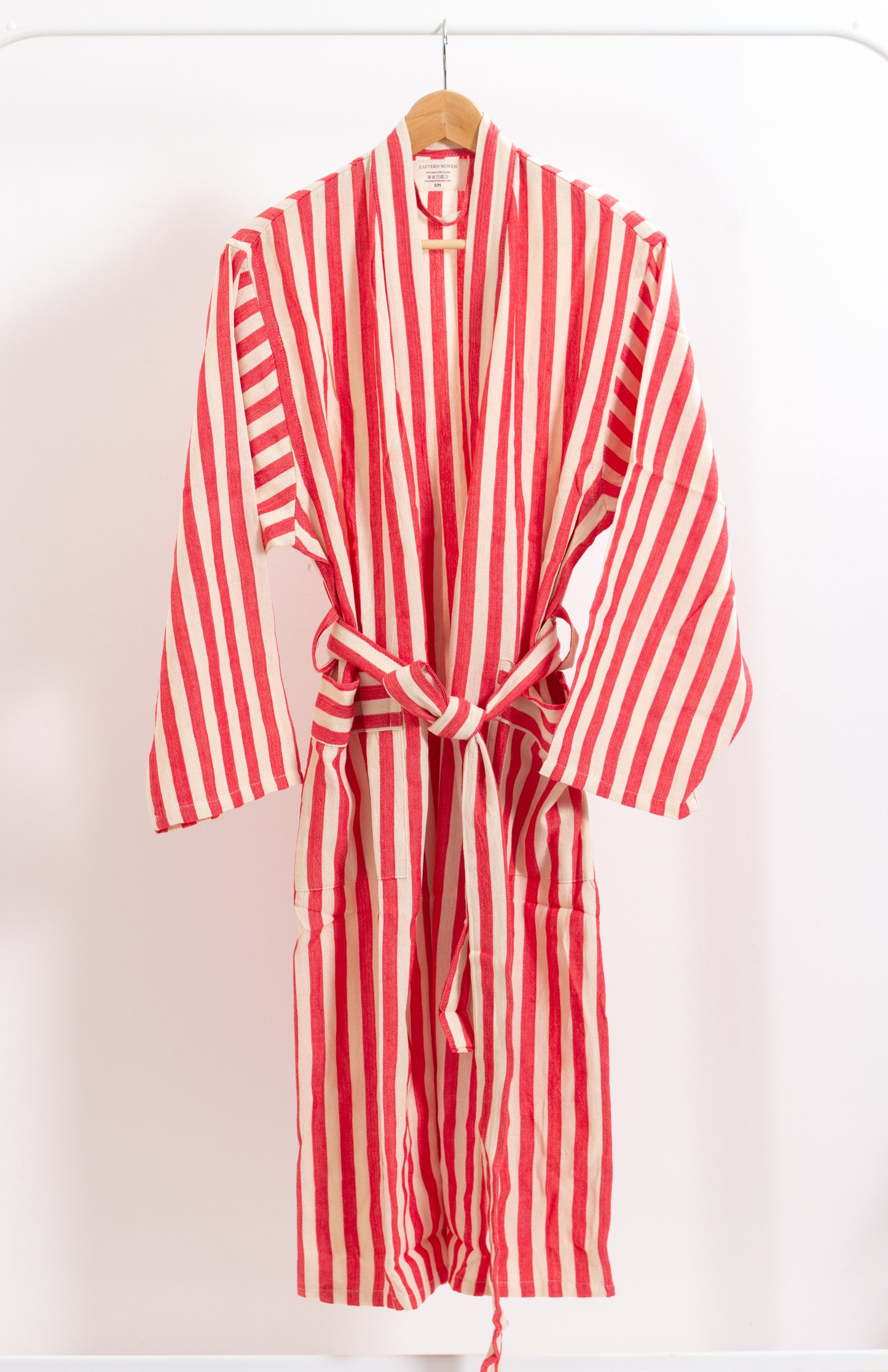 Rote Girit-Robe
