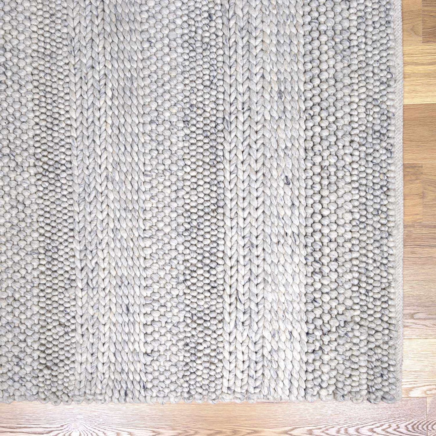 Salvo Luxury Wool Rug