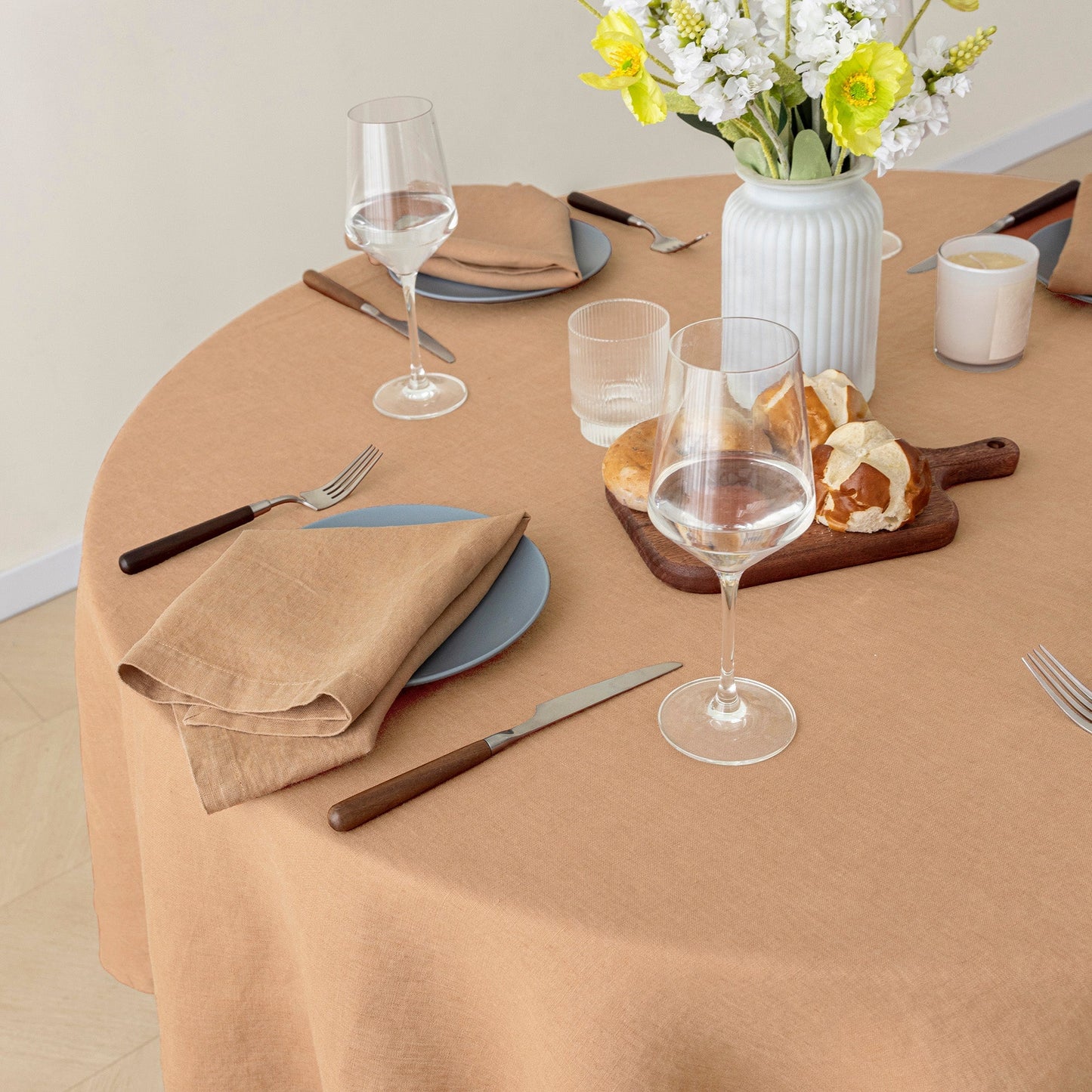100% Linen Tablecloth Round - 65'' DIA