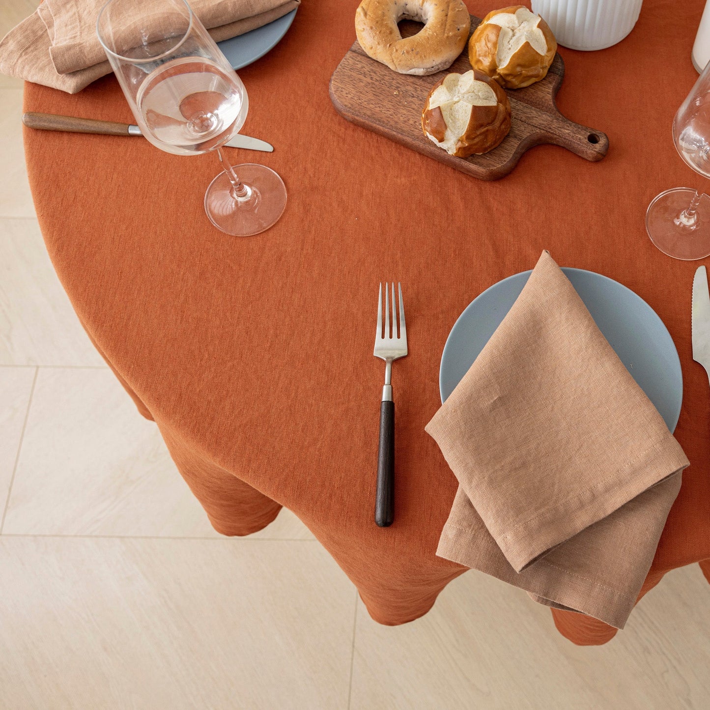 100% Linen Tablecloth Round - 65'' DIA