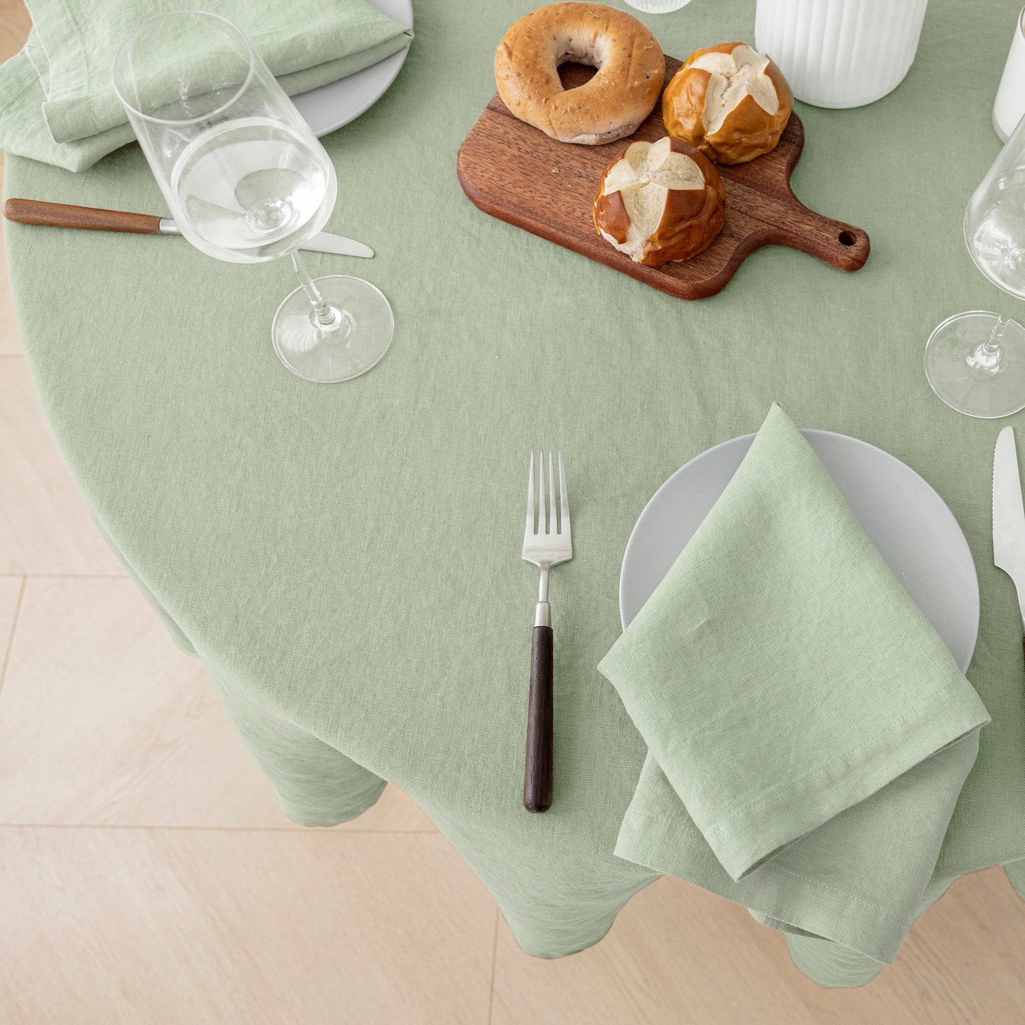 100% Linen Tablecloth Round - 65'' DIA